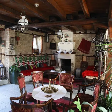 Hagiati - Cozy Mountain Retreat فندق 2*