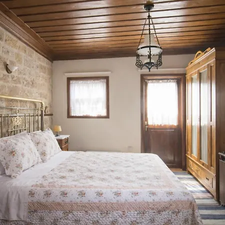 Hagiati - Cozy Mountain Retreat