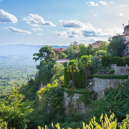 Hotel Hagiati - Cozy Mountain Retreat Edessa
