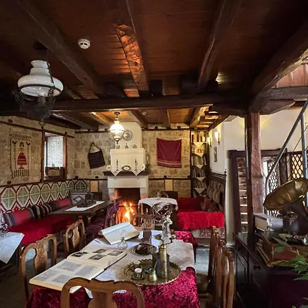 Hagiati - Cozy Mountain Retreat Хотел