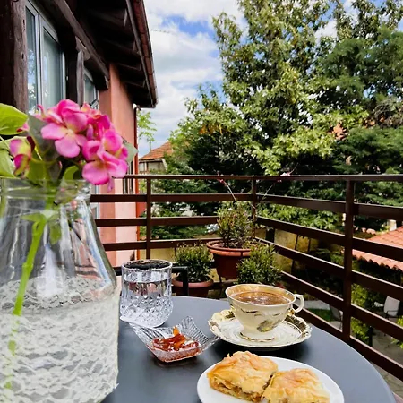 Хотел Hagiati - Cozy Mountain Retreat 2*