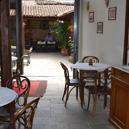 Hagiati - Cozy Mountain Retreat فندق 2*