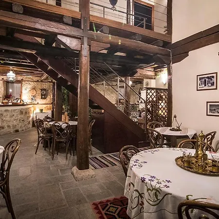 Hagiati - Cozy Mountain Retreat 2* إذيسا