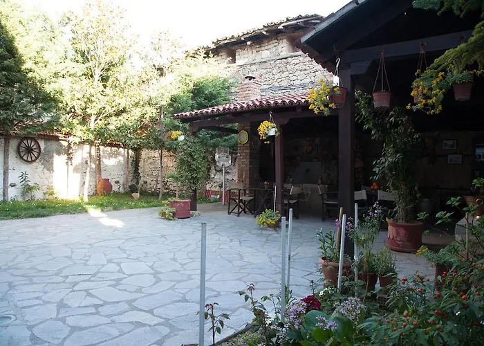 Hagiati 2* Edessa
