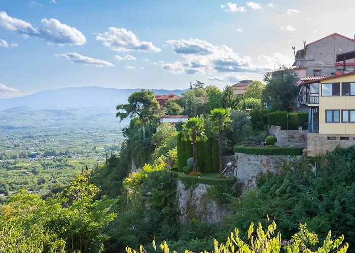Hotel Hagiati - Cozy Mountain Retreat Edessa